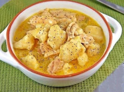 Slow Cooker Chicken and Dumplings