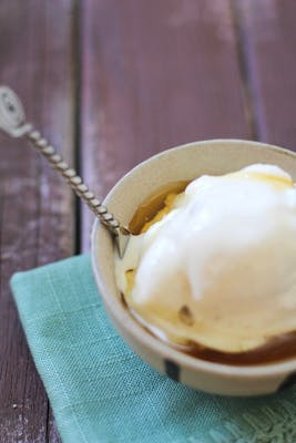 Vanilla Bean & Honey Frozen Yogurt